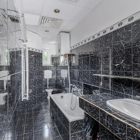 Krupnicza Old Town Apartman *